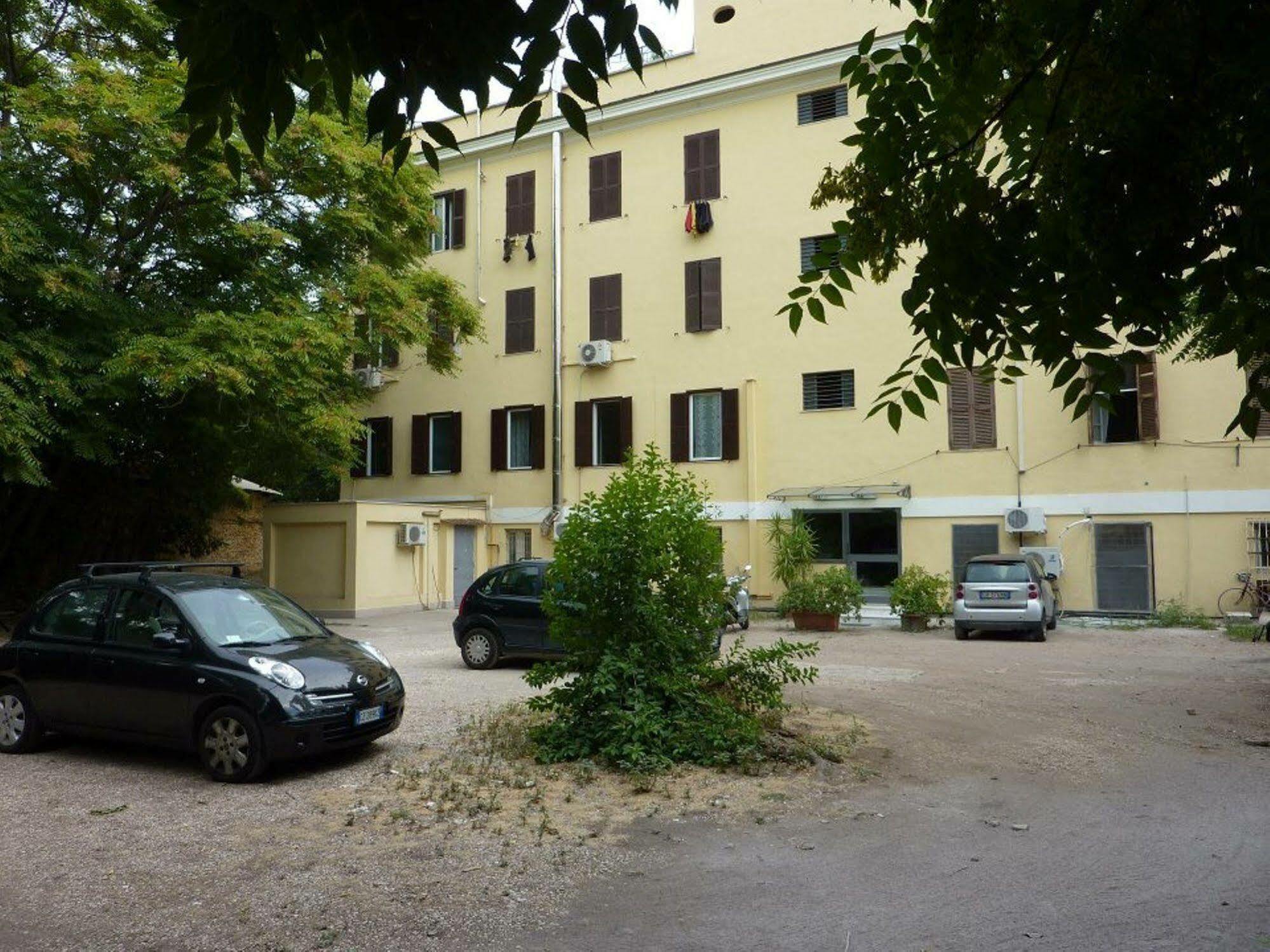 25 Villa