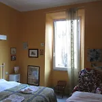 25 Rooms B&B